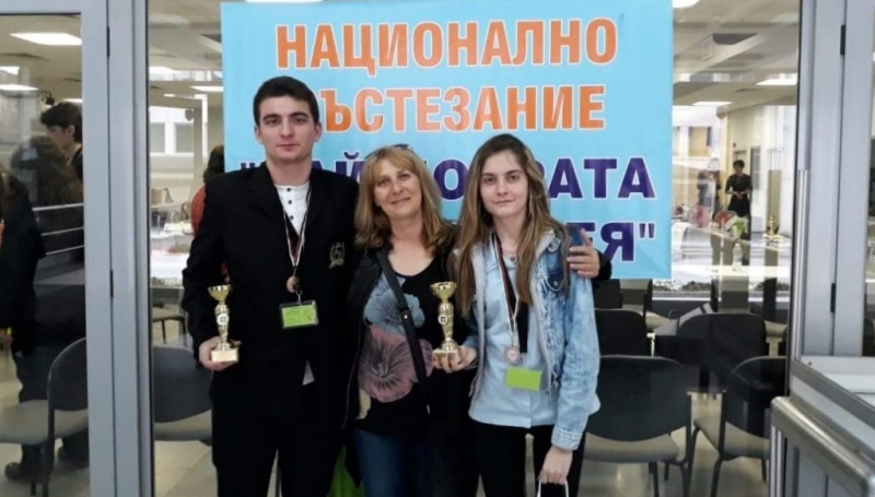 За поредна година ученици от ПГ Проф д р Асен Златаров