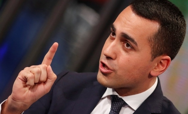 Италианското правителство на популисткото движение 5 звезди и крайнодясната Лига