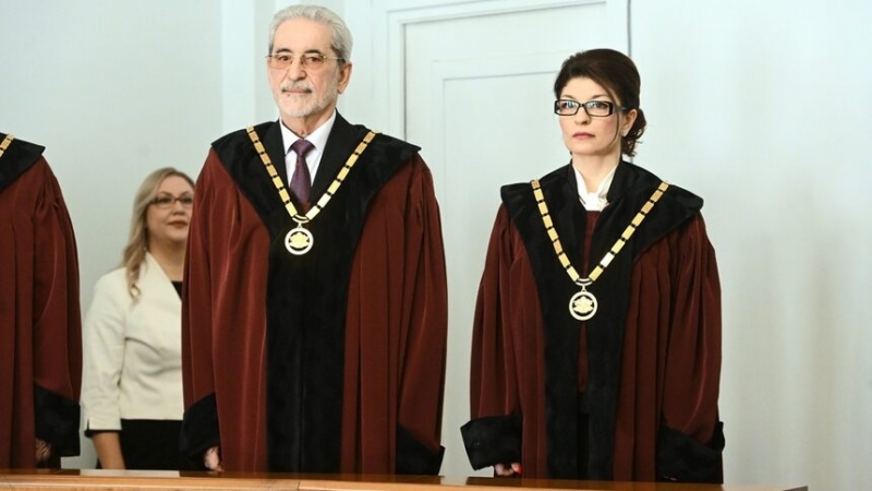 Новоизбраните членове на Конситуционния съд от квотата на парламента Десислава