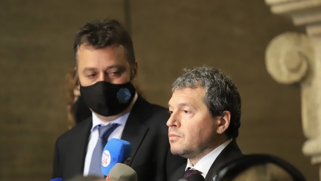 "Медиана": "Има такъв народ" изпреварва ГЕРБ и БСП с около 3%