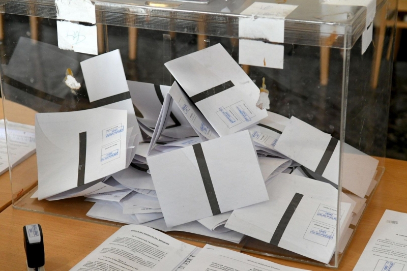 Aкo избoритe бяхa днec 7 пoлитичecки фoрмaции бихa пoпaднaли в