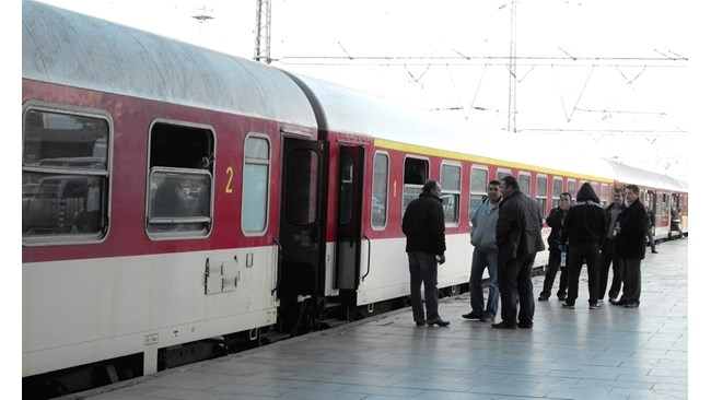 15 бежанци с арабски произход са се сбили във влака