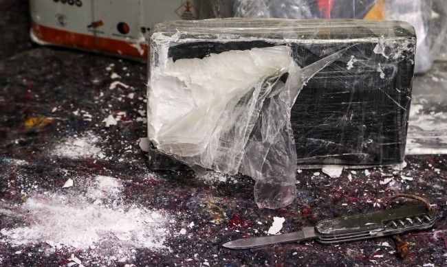Малтийските митничари иззеха 740 килограма чист кокаин, скрит в контейнер