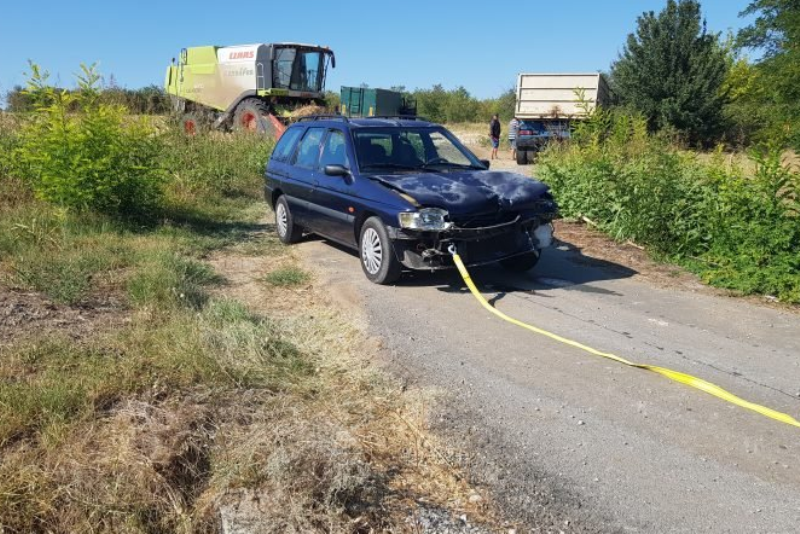 Катастрофа с кола и камион е станала на околовръстното шосе