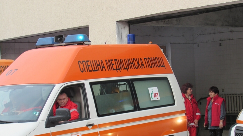 19 годишен водач на лек автомобил предизвика катастрофа на пътя за