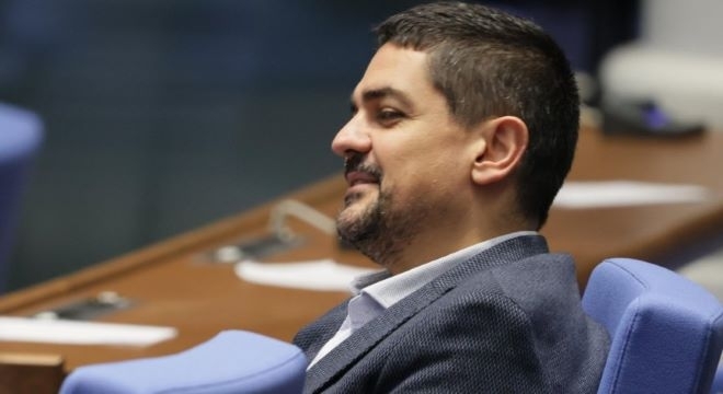 Радостин Василев заяви че за МЕЧ президентът Румен Радев е