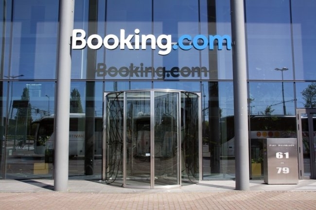 "Фалшиви отстъпки и измислен недостиг": Заведоха колективен иск срещу Booking