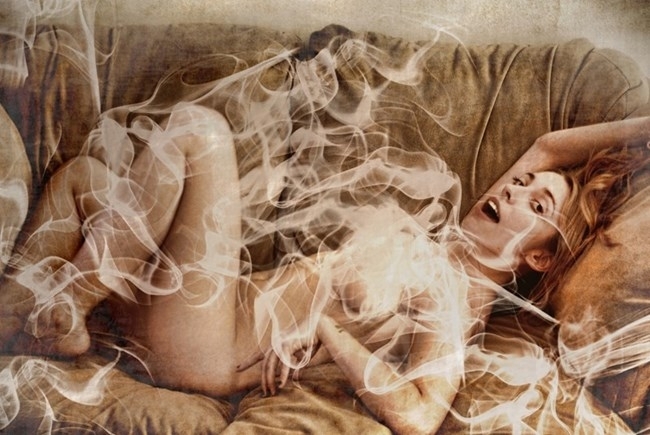 Толкова съм зазeмена за реалното че понякога се чудя как