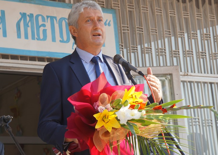Успешният кметски мандат на инж Събков стабилизирал изпадналата във финансов