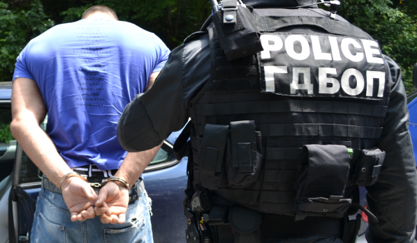 Над 17 души са задържани за трафик на мигранти каза