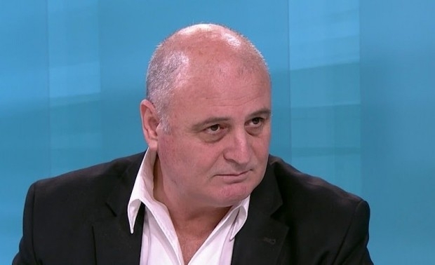 Независимият депутат Николай Радулов заяви че би гласувал за кабинет който