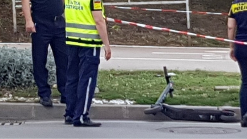 Кола е блъснала две деца с тротинетка във Вършец съобщиха