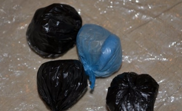 Полицията в Сливен разби нарколаборатория която се е намирала в