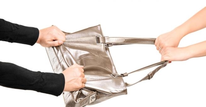 Два обира за 10 минути били извършени в Перник Жертвите