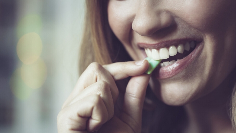 Дъвка която намалява риска от предаване на коронавирус от човек