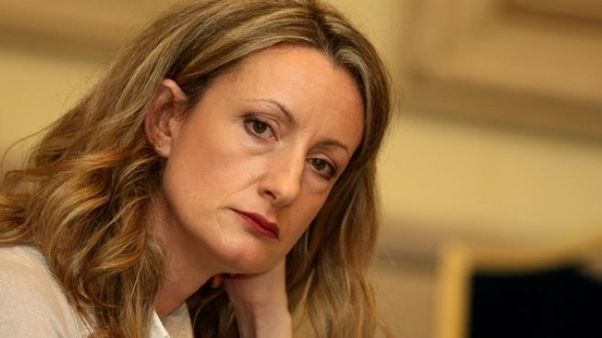 Зинаида Златанова: Няма как да се чете закон по няколко различни начина