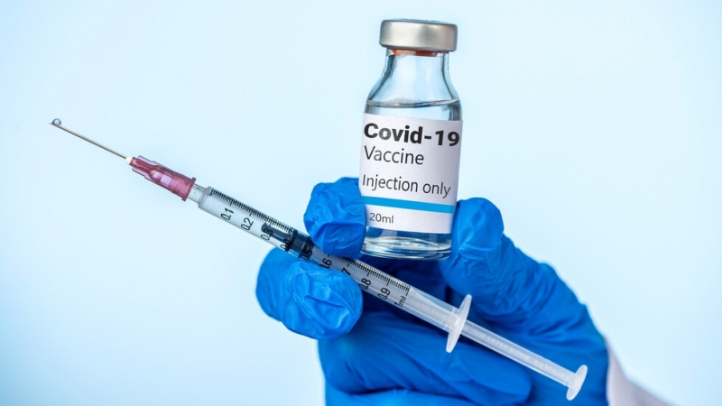 Компанията Pfizer заяви в понеделник че нейната ваксина срещу COVID