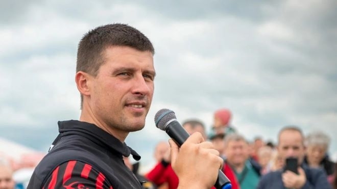 5 6 души от групата на новата партия Величие могат да