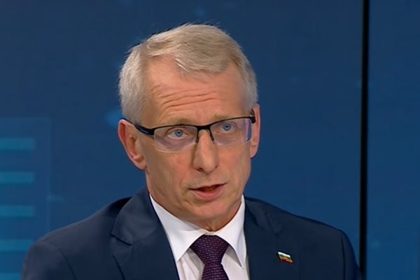 Първо трябва да питате ГЕРБ какво ще правят те като