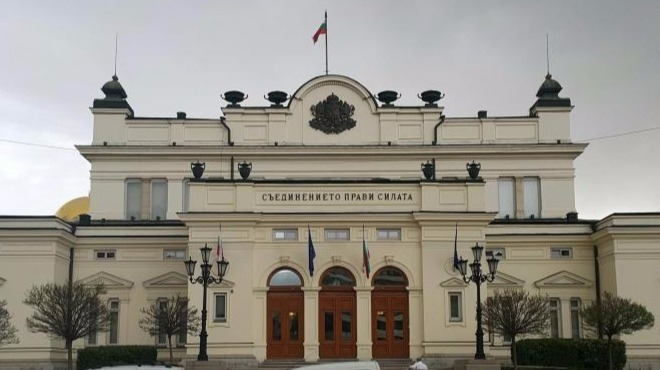 Късно вечерта в сряда Парламентът прие бюджетите на министерствата за