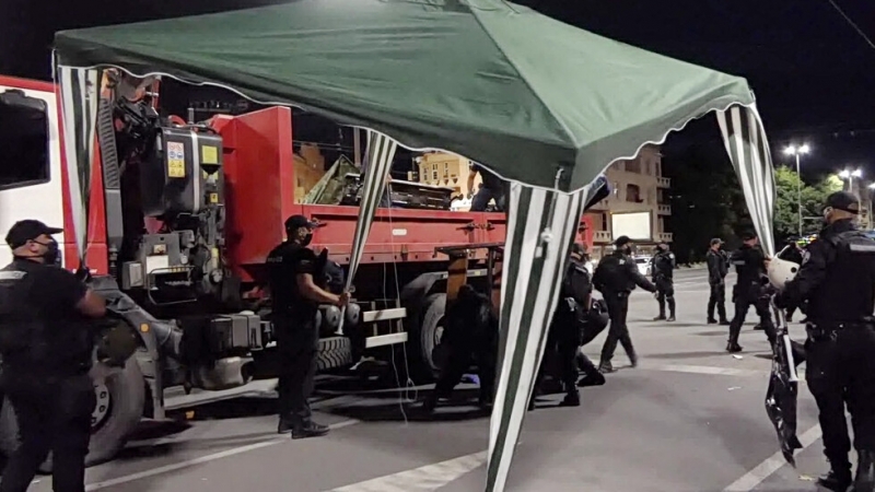 Полицията разпространи кадри от премахването на палатковия лагер на Орлов