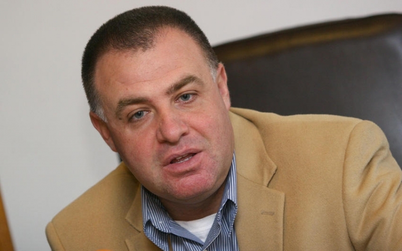 Присъствието на телефона на госпожа Мизова в документите на тази