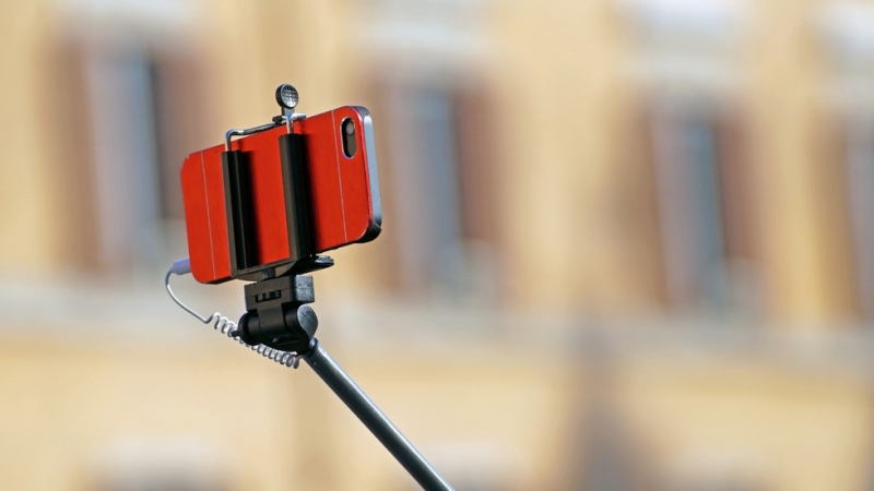 19 годишен младеж загина заради опасно селфи съобщи NOVA Сигнал за