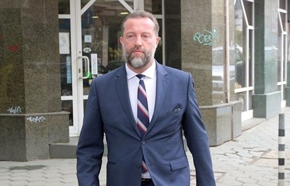 Със свой указ държавният глава Румен Радев освободи днес Иво