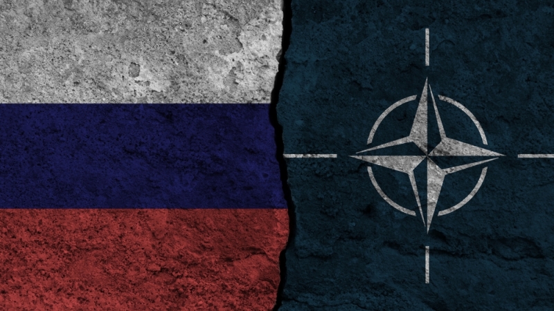 Председателят на Военния комитет на НАТО маршал Стюарт Пийч заяви