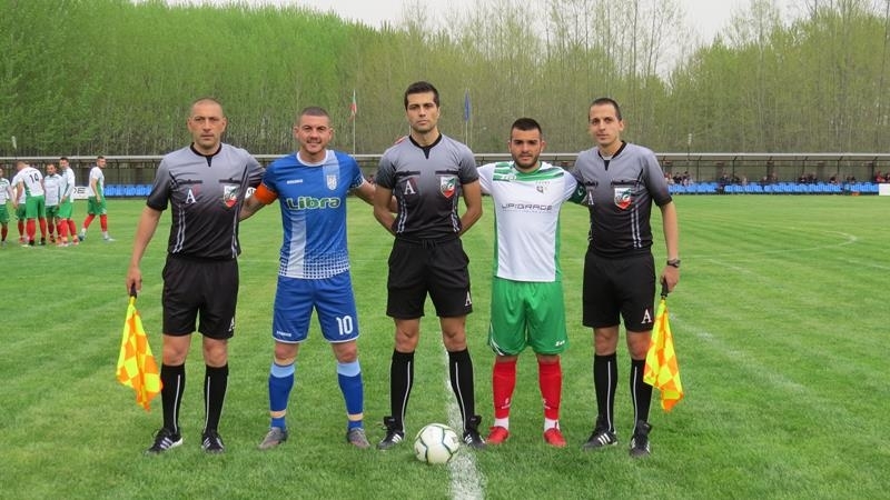 Отборите на Кариана и Севлиево не успяха да се победят