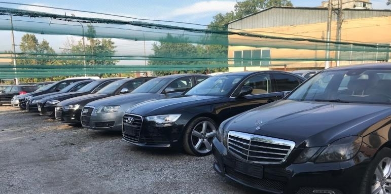 Драстично поскъпване на автомобилите през лятото прогнозират търговците Причината е въвеждането на новия екостандарт