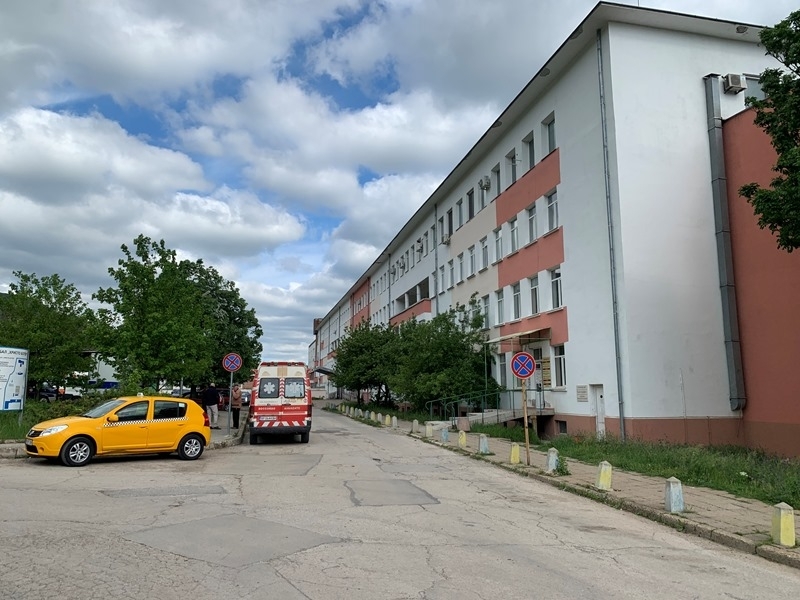 Мъж от Врачанско е с опасност за живота след падане