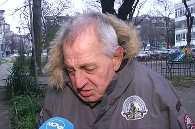 76 годишният Йордан Недев живее от месеци на улицата след като