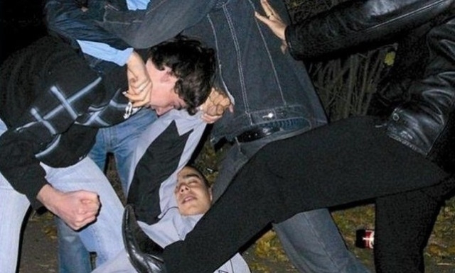 Трима са пребили и ограбили младеж в Криводол съобщиха от