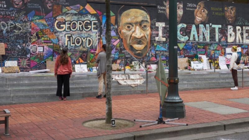 Бившият полицай Дерек Шовин причинил смъртта на чернокожия Джордж Флойд