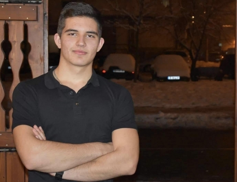 Трансплантацията на костен мозък на 19 годишния Калин Иванов от Враца