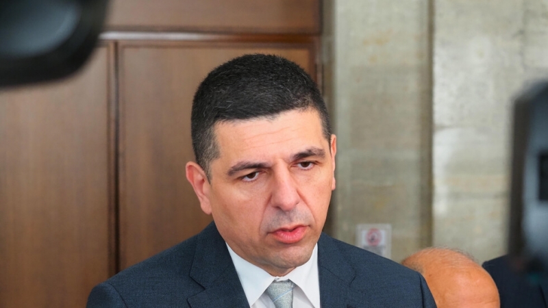 ПП-ДБ подготвя вот на недоверие през септември