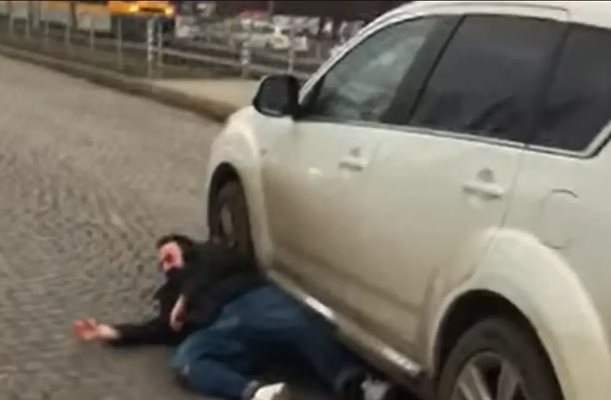 Трагична развръзка: Самоуби се мъжът, който се хвърляше пред коли в София