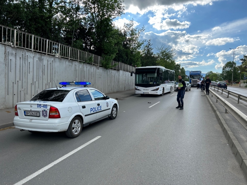 Тройна катастрофа в час пик затвори бул Васил Кънчов във