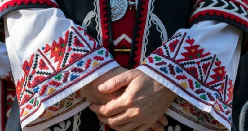 Бал на народната носия стягат в Бойница