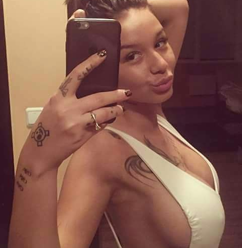 Цвeтeлинa Грaхич oтнoвo ocтaнa caмo пo тaтуcи и нaпoмни зa