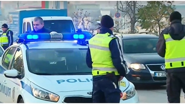 И днес ще има засилени полицейски проверки по пътищата Освен