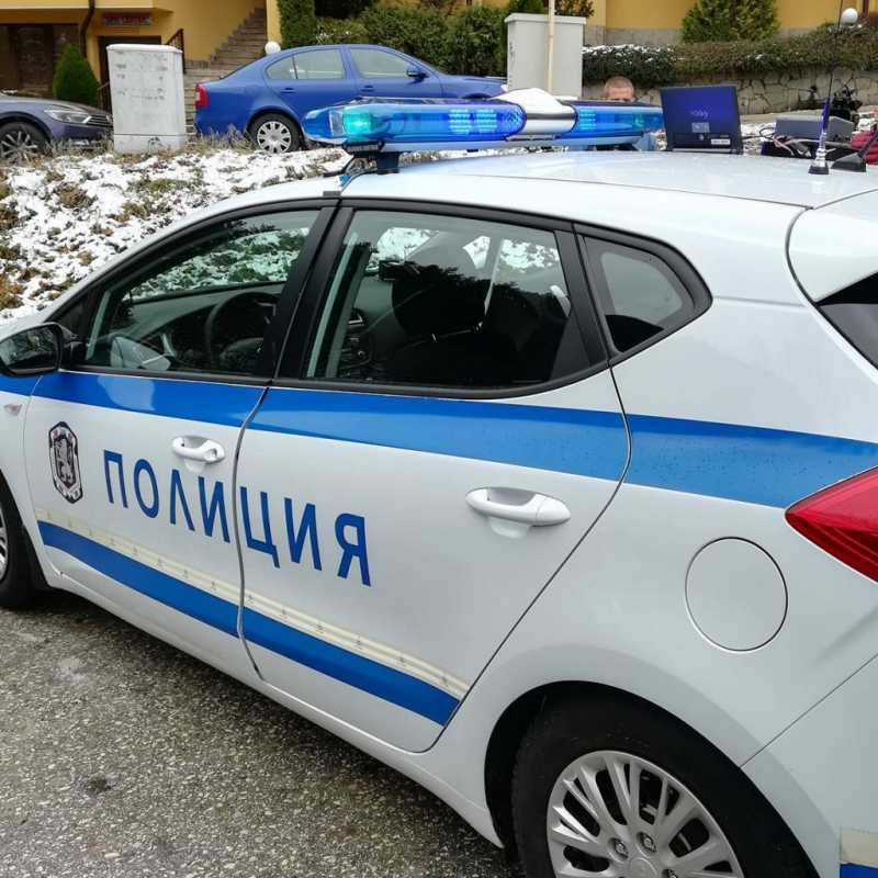 61 годишен мъж от Хасково е задържан след като е пребил