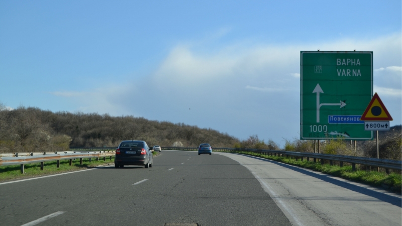 Днес и утре до обед движението на автомагистрала Хемус при