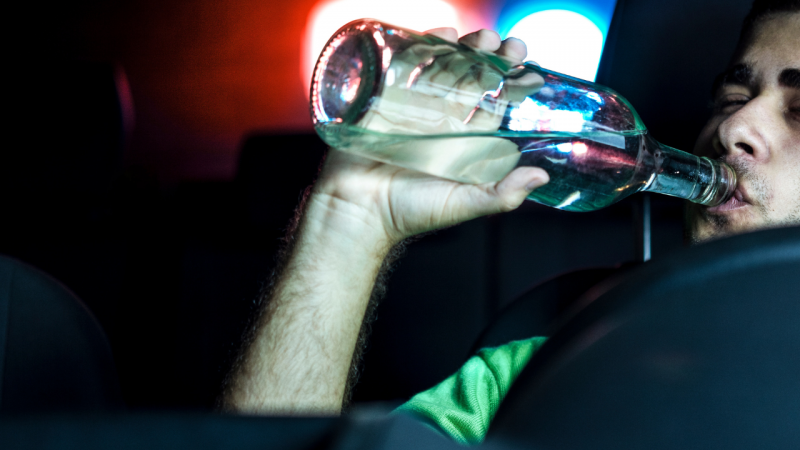 След рутинна проверка полицаи спипаха пиян шофьор във Врачанско съобщиха
