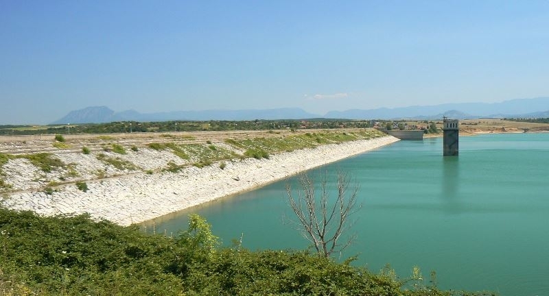 Пиян мъж хвърлил се да плува в язовир Огоста в