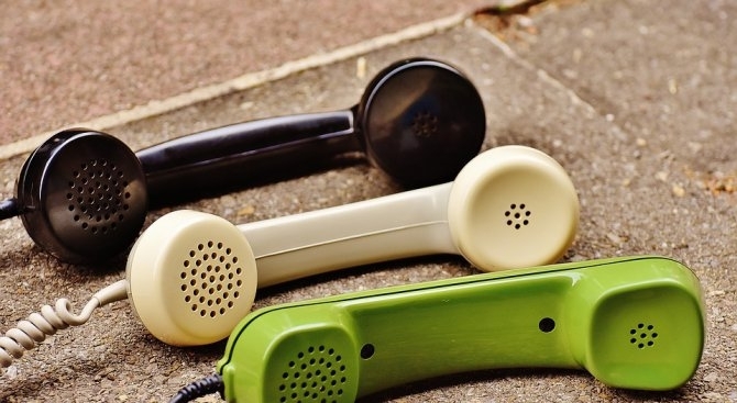 СДВР предупреждава за нови и активирани познати схеми за телефонни