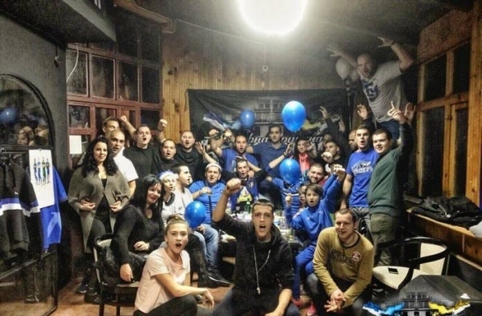 Над 40 членове от фен клуба на Левски Вековна Дружина