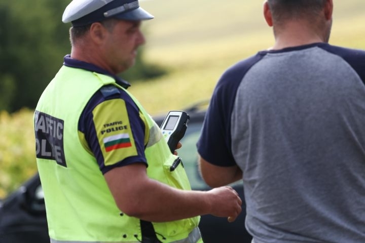 Пиян врачанин е шофирал под въздействието на алкохол съобщиха от
