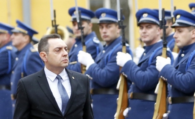 Проруският военен министър на Сърбия коментира че балканската държава може